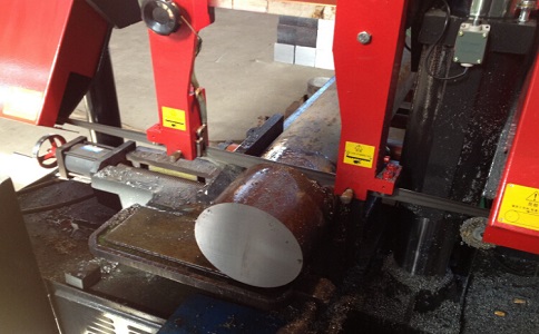 徐闻卧式带锯床加工时出现明显振荡如何排查？